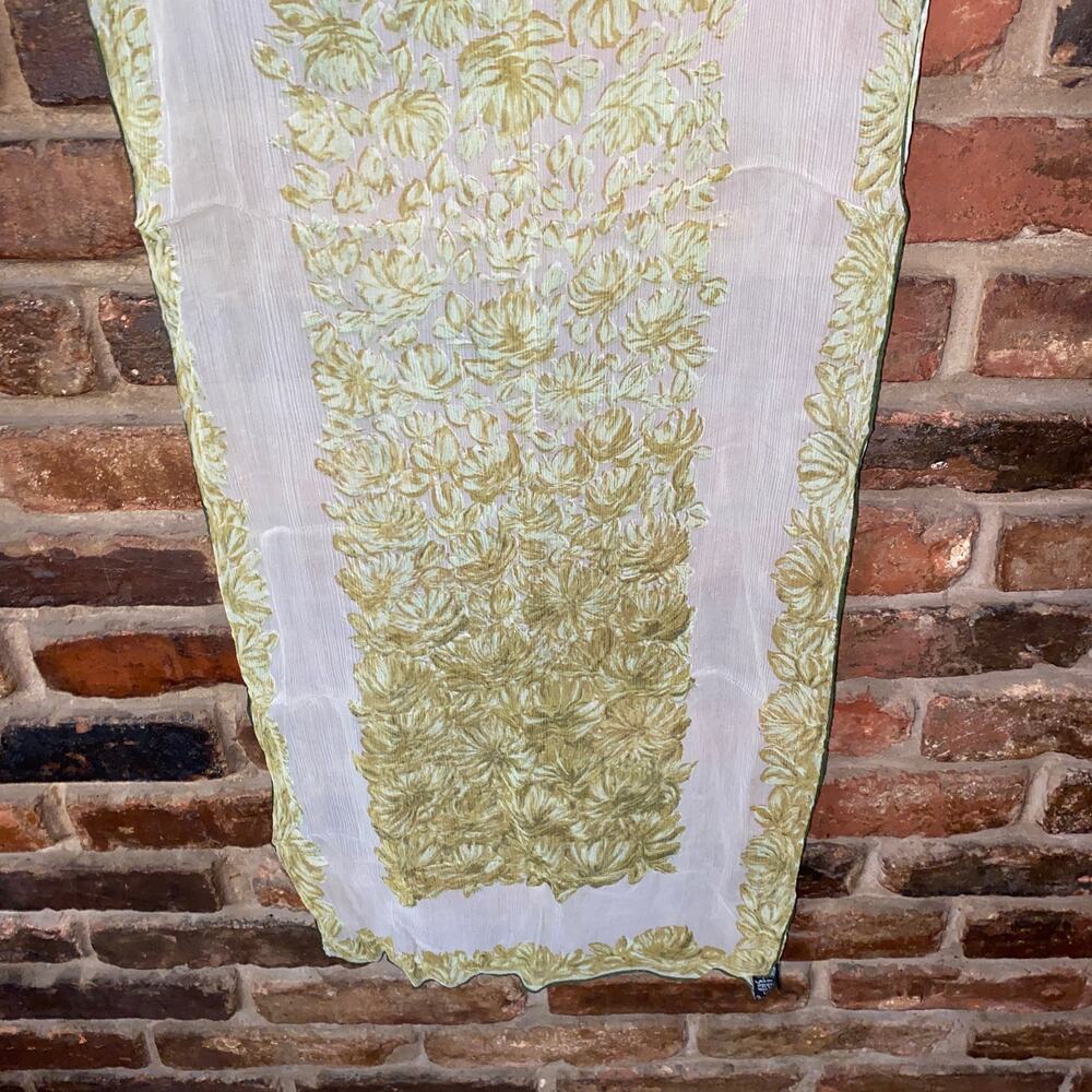 Cravenette Vintage 100% Silk Water Repellent White Green Floral Rectangle Scarf - Picture 3 of 5